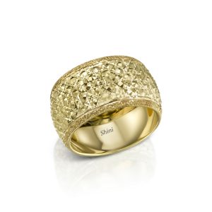 טבעת נישואין צהוב חריטות יהלום